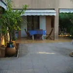 Appartement Avec Jardin 200m De La *