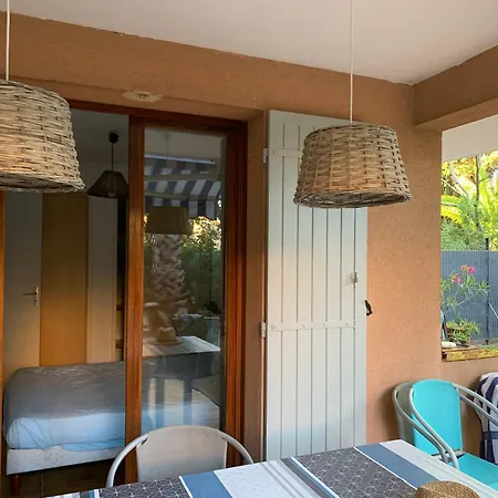 Appartement Avec Jardin 200m De La *